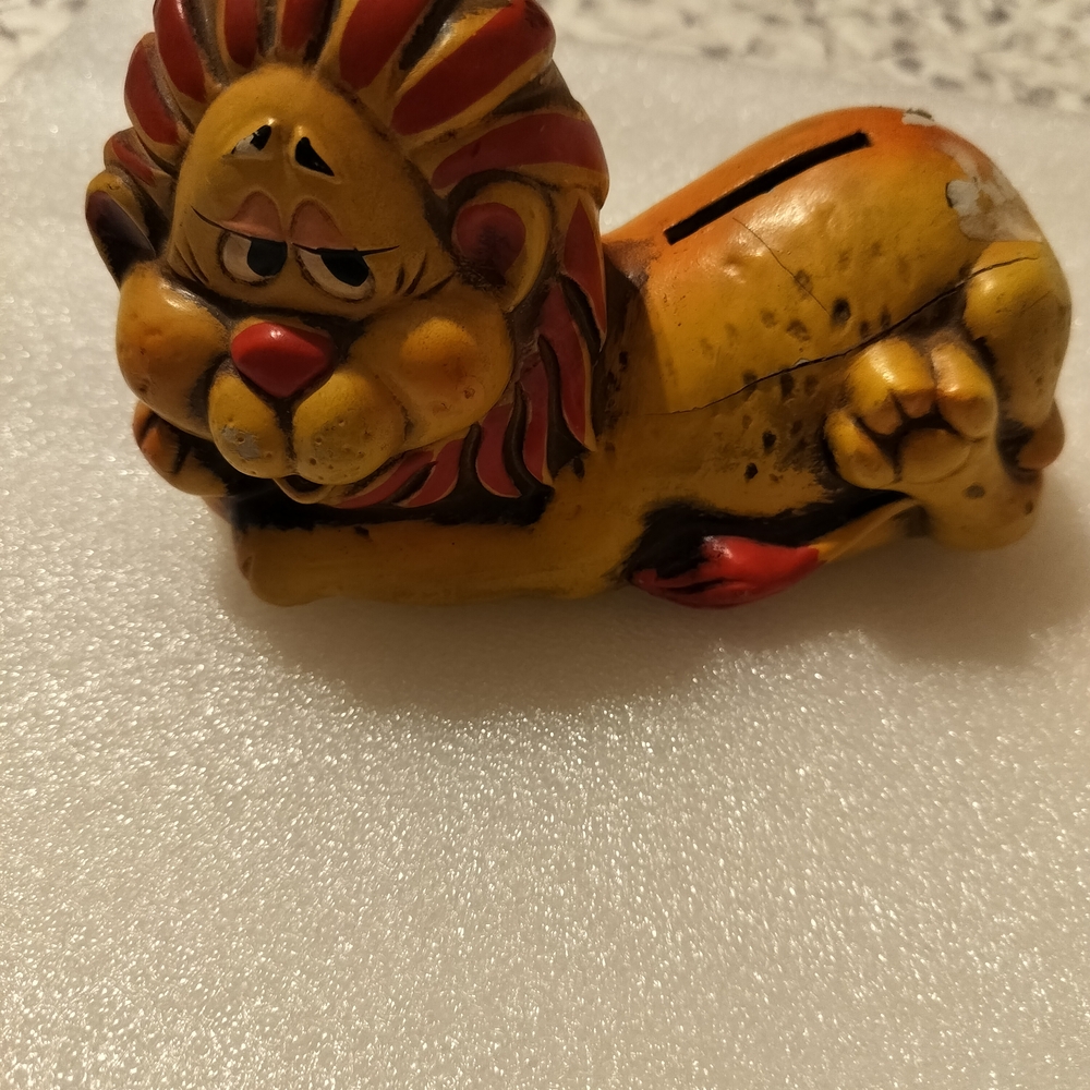 Charming Yellow Lion Coin Bank